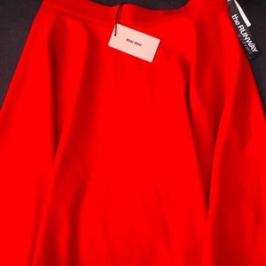 Skirt brand Miu Miu retail 199,99$